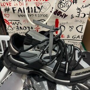 D&G Men’s Sneakers 
Brand New, Never Worn
100 % authentic